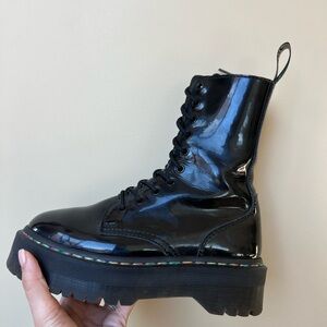 Dr Martens Jadon Hi Rainbow Boot Women’s Size 7